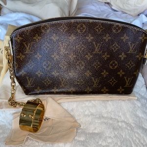 Rare- LV Fetish Lockit clutch